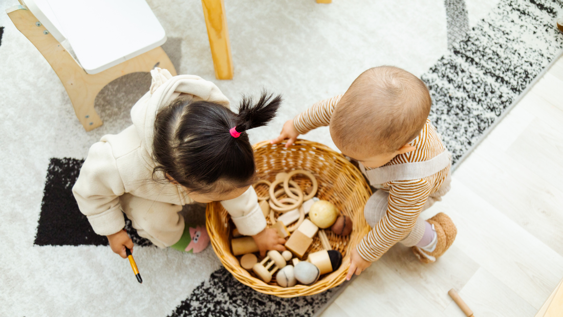 “Cómo los Juguetes Interactivos Salvan la Vida de Mamás de Gemelos (y Hacen Que Todos se Diviertan)”