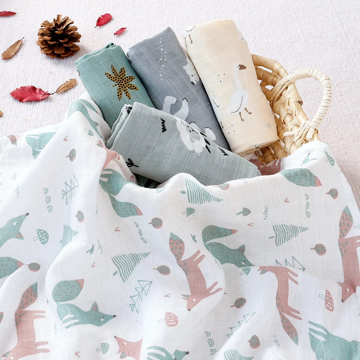 lumafe  – Set de 5 Baberos de Muselina de Bambú y Algodón lobos y otros animales